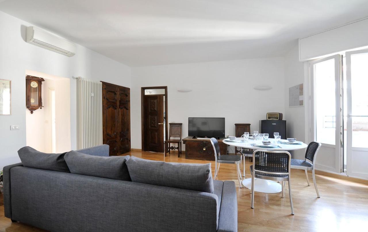 San Lorenzo Building Milan Chambre photo
